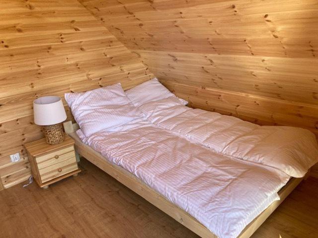 Kalinowy Sad Domki Z Jacuzzi I Sauna Mikołajki Exterior foto
